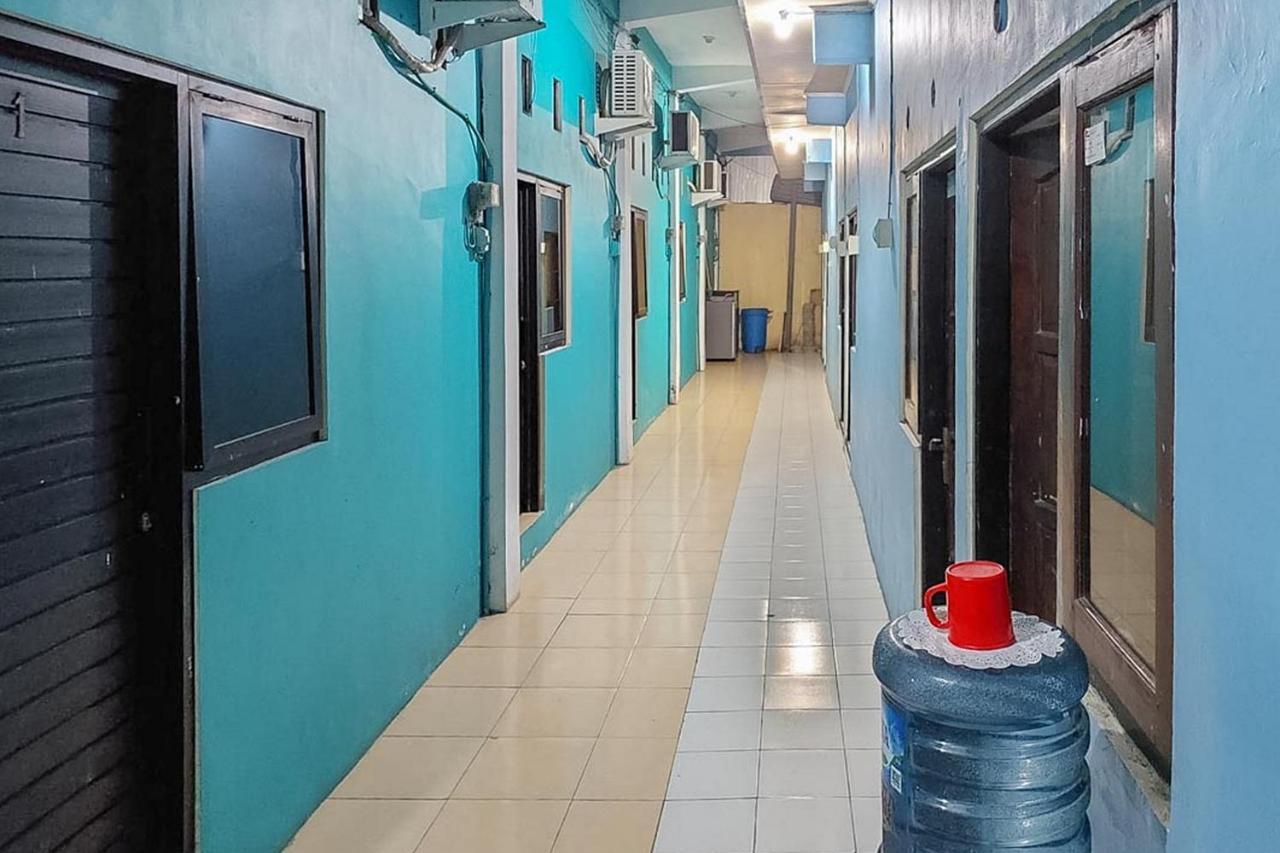 Icha Homestay Near Terminal Purabaya Madiun Exterior photo